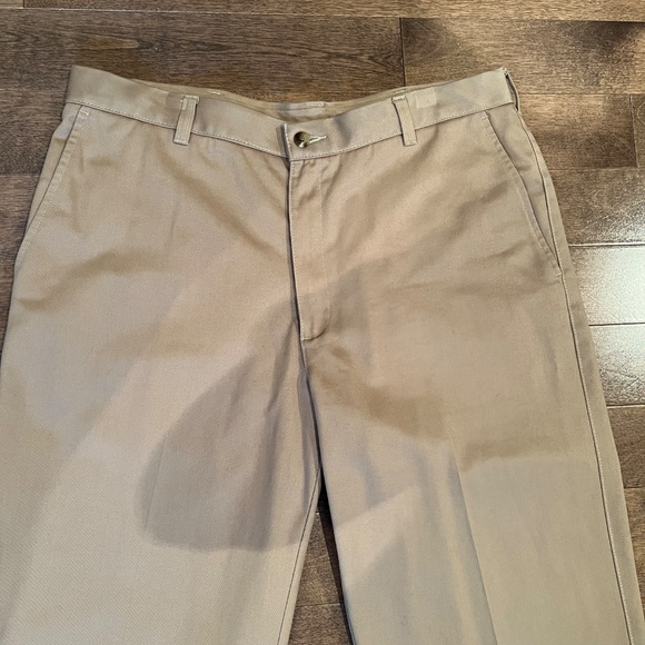 Van Heusen Men’s Dress Pants 34x34 Khaki Flat Front 100% Cotton Casual Work - Picture 2 of 6